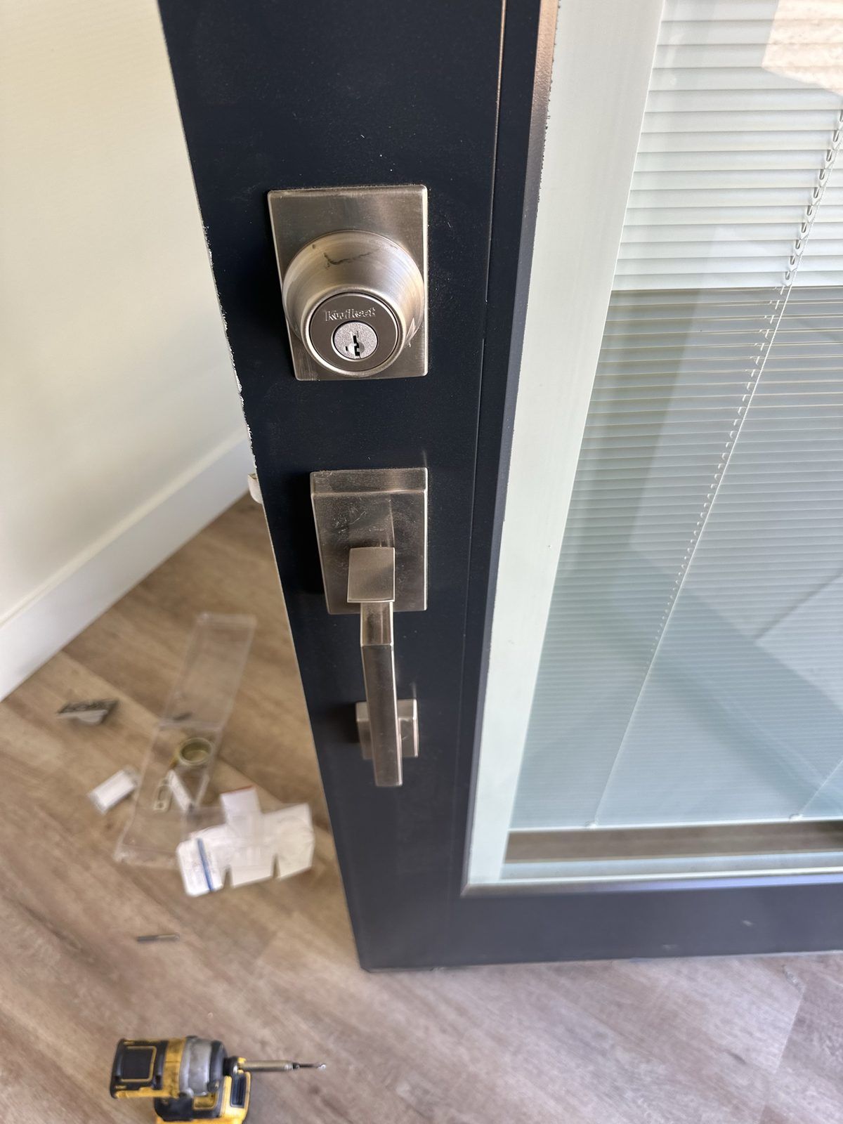 New handleset and deadbolt installed by Flat Price Locksmith on a front door in Sacramento